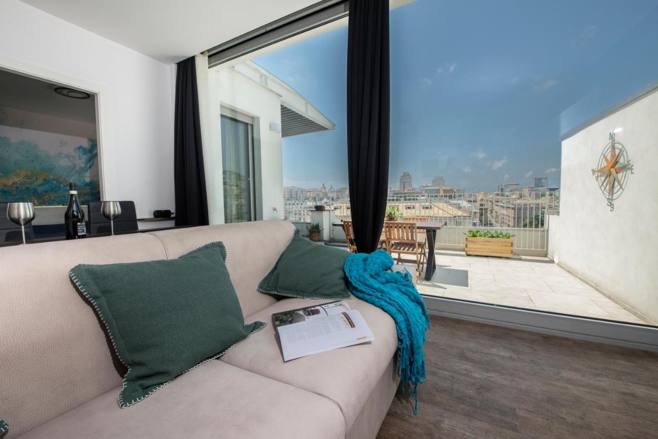 Apartmán Attico Luxury Con Parcheggio E Terrazza Vista Mozzafiato Janov Exteriér fotografie