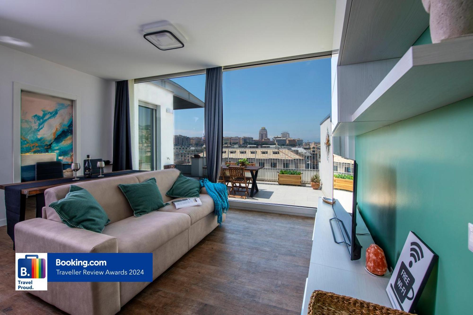 Apartmán Attico Luxury Con Parcheggio E Terrazza Vista Mozzafiato Janov Exteriér fotografie